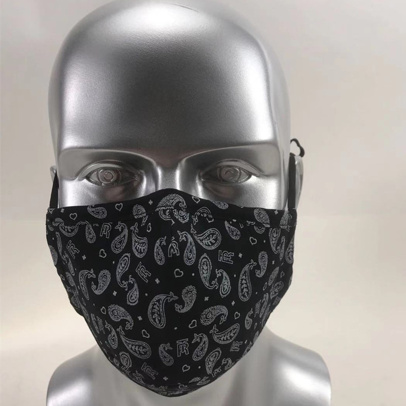 Dokumalı kumaş tek kullanımlık yüz maskesi